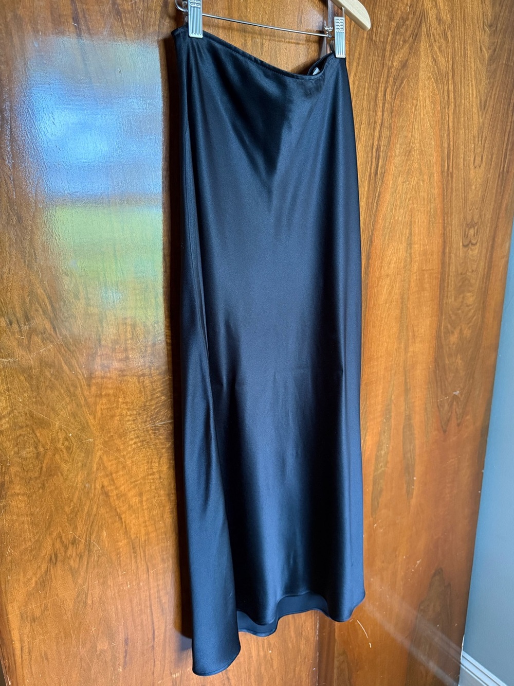 Reformation Size 4 Black 100% Silk Satin Midi  Skirt Bias Cut